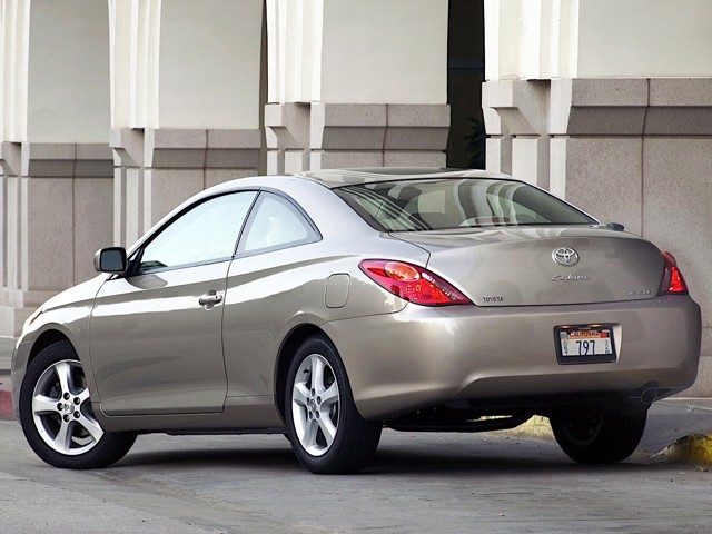 Toyota Camry photo 14