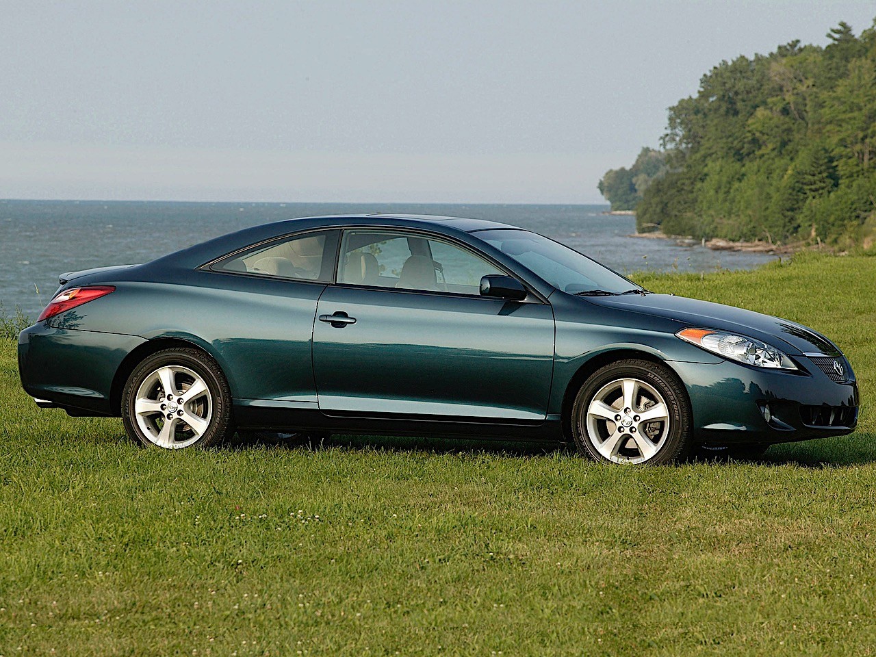 Toyota Camry photo 19