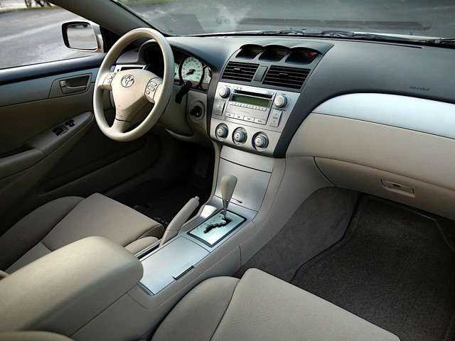Toyota Camry photo 24