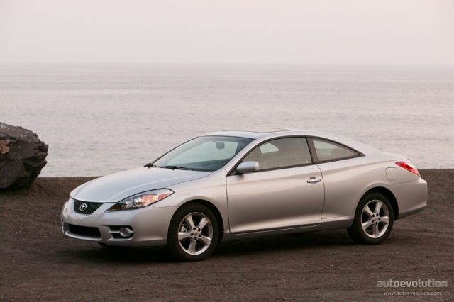 Toyota Camry photo 1