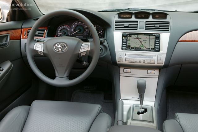 Toyota Camry photo 23
