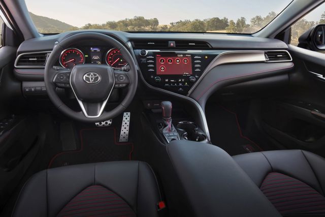 Toyota Camry foto 12