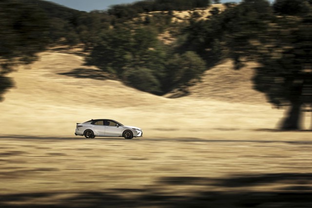 Toyota Camry foto 3