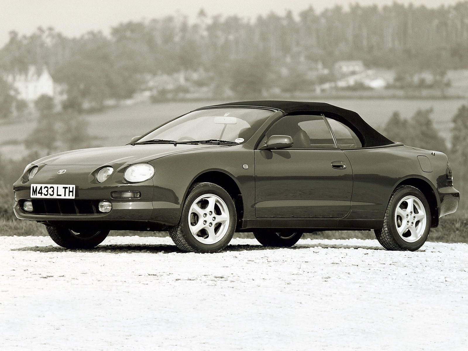Toyota Celica Convertible photo 4