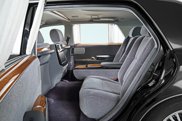 Toyota Century Sedan foto 8