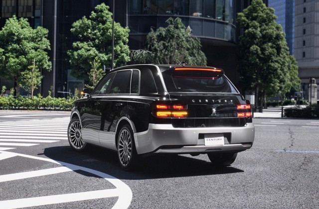 Toyota Century Suv photo 23