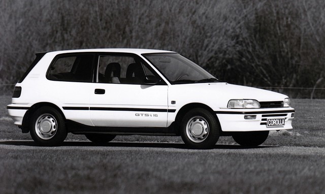 Toyota Corolla 3 Doors photo 8