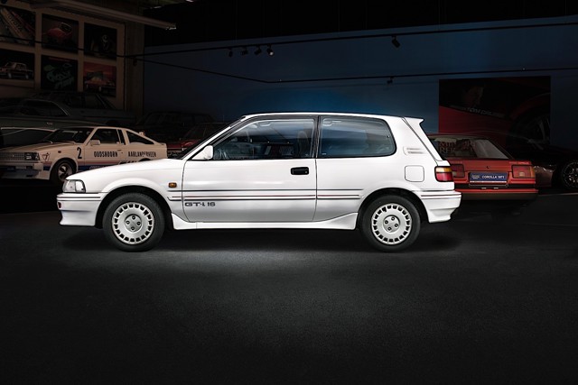 Toyota Corolla 3 Doors photo 10
