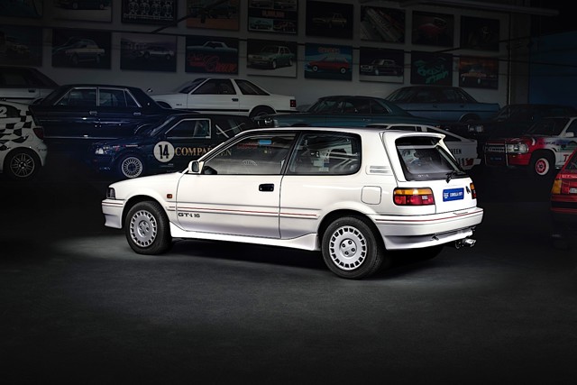 Toyota Corolla 3 Doors photo 11