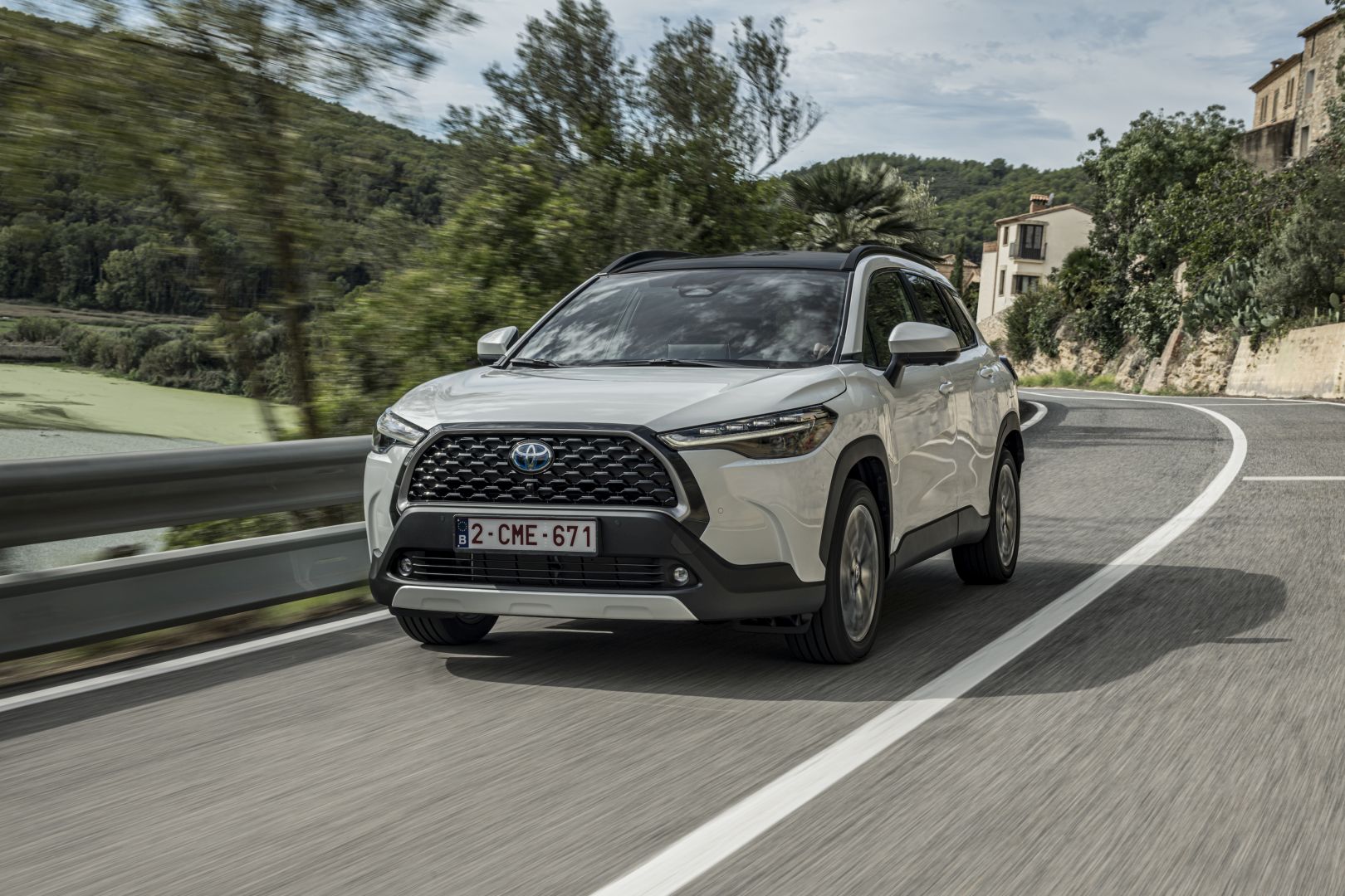 Toyota Corolla Cross photo 84