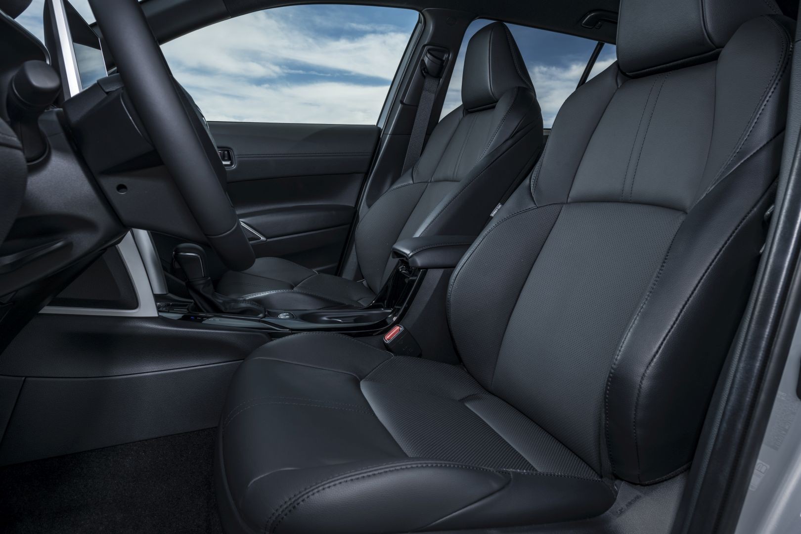 Toyota Corolla Cross photo 122