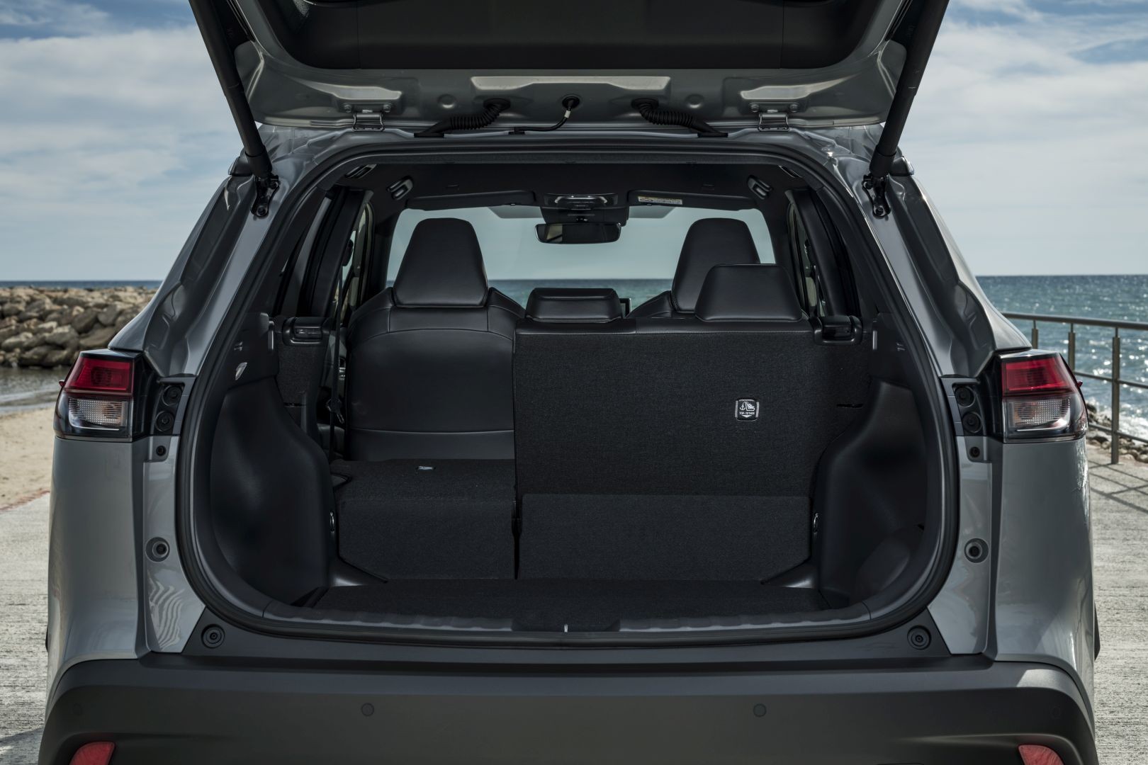 Toyota Corolla Cross photo 128