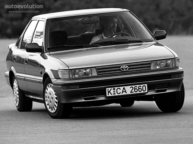 Toyota Corolla Liftback Foto 2
