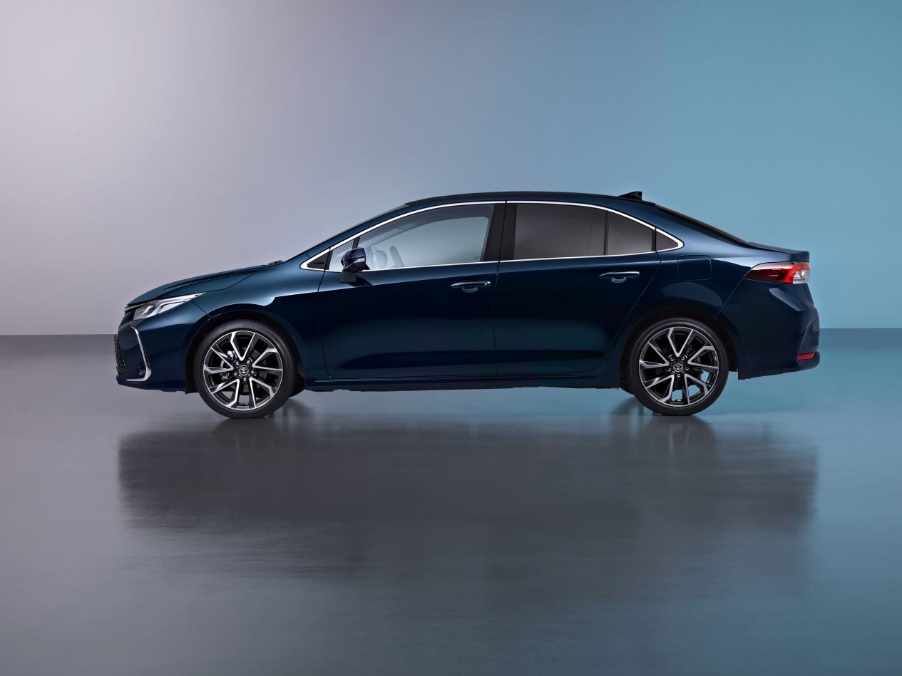 Toyota Corolla Sedan photo 7