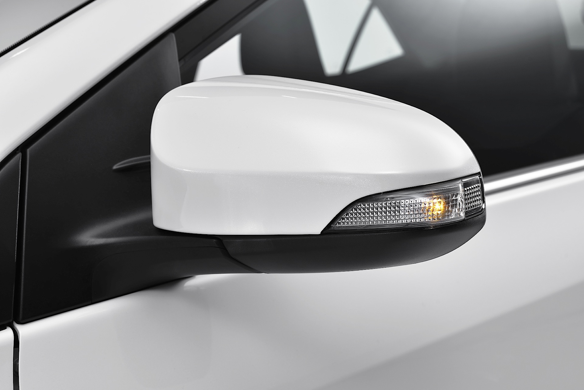 Toyota Corolla Sedan photo 6