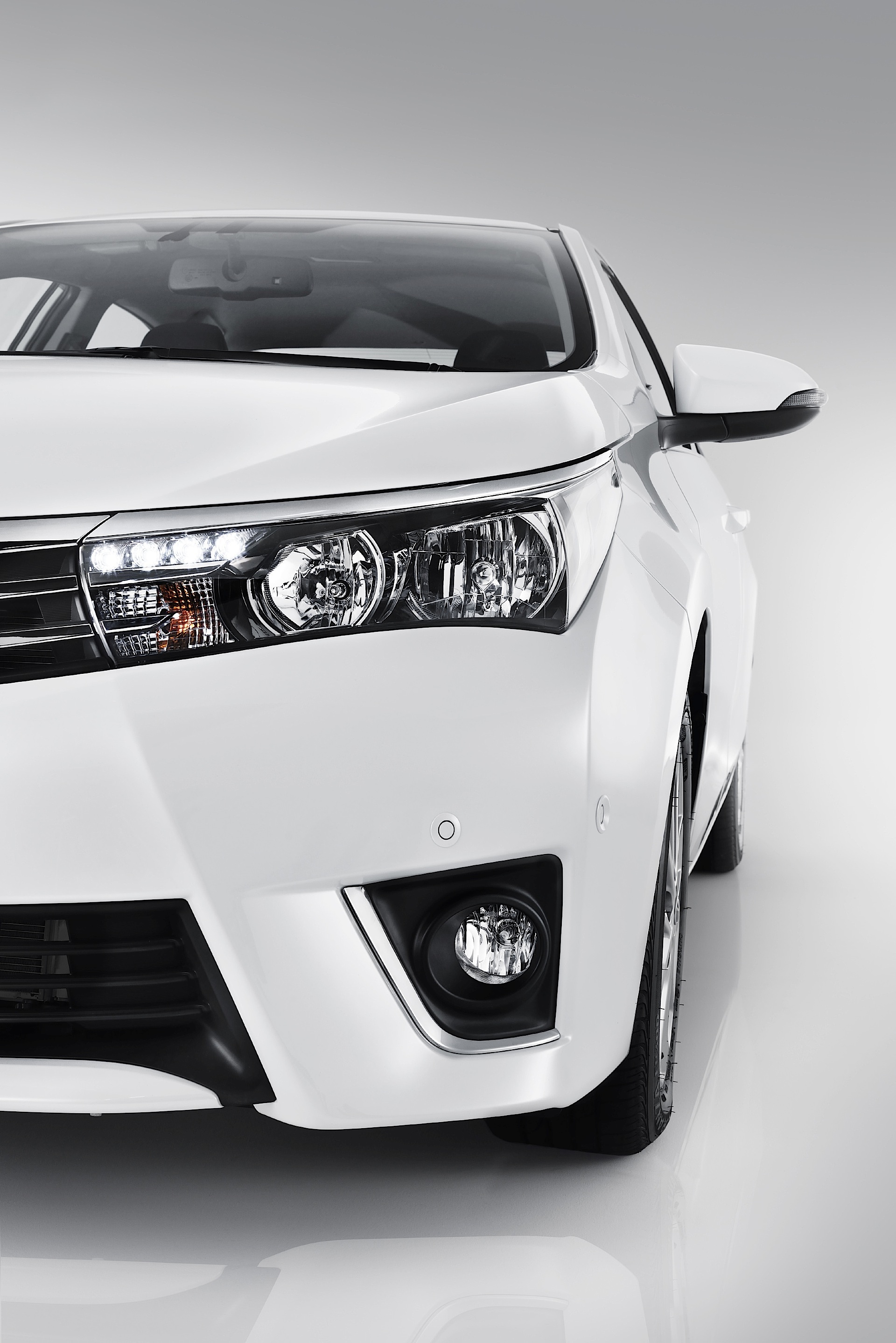 TOYOTA Corolla Sedan