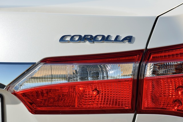 Toyota Corolla Sedan foto 34