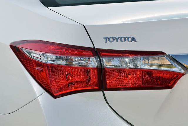 Toyota Corolla Sedan foto 35