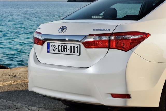 Toyota Corolla Sedan foto 36