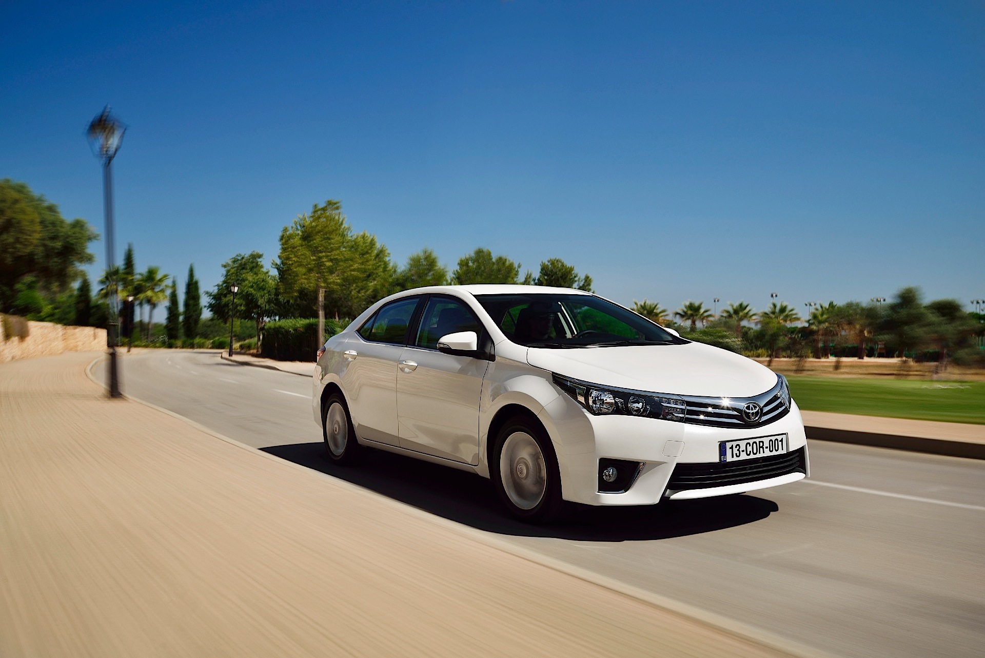 Toyota Corolla Sedan photo 46