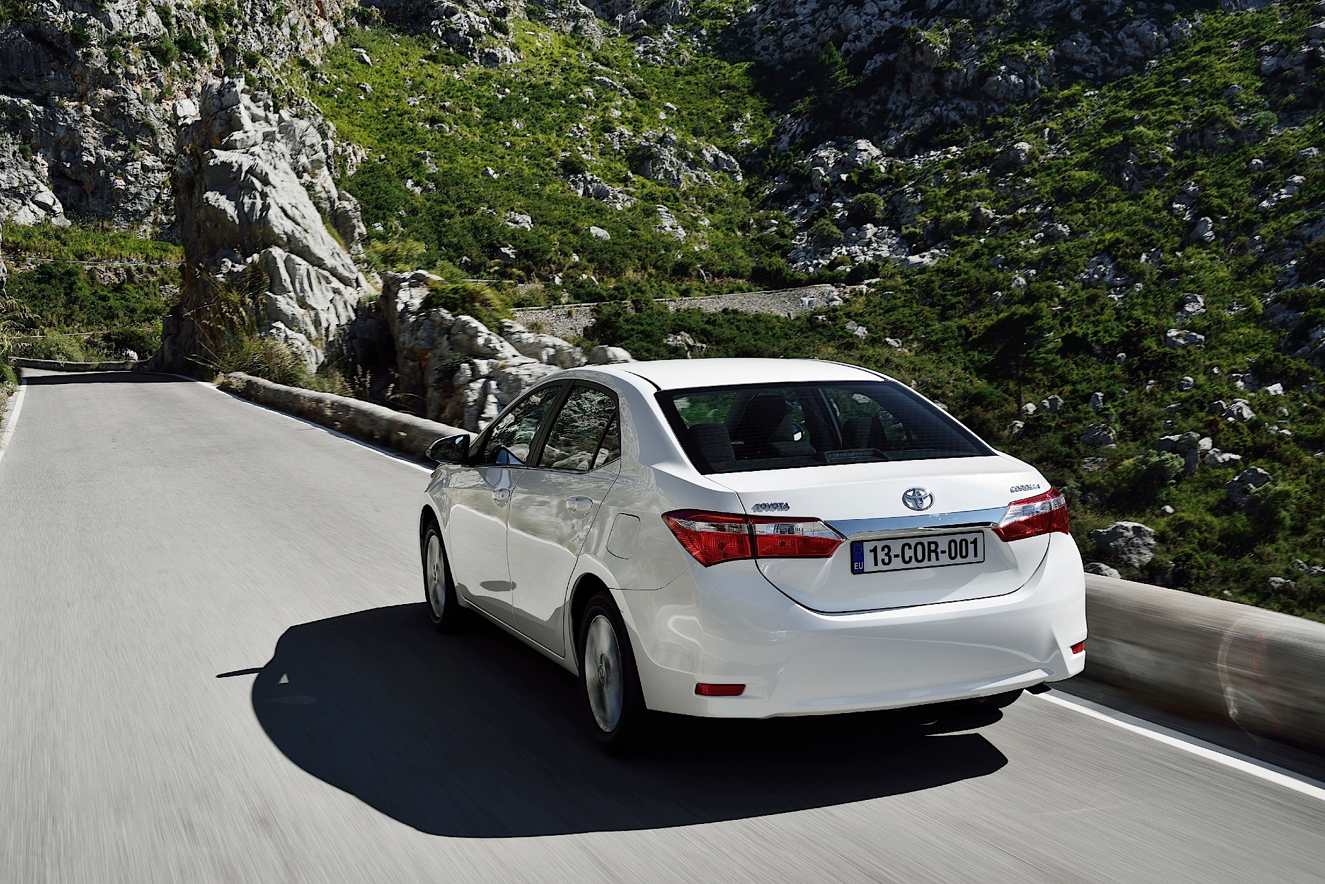 Toyota Corolla Sedan photo 59