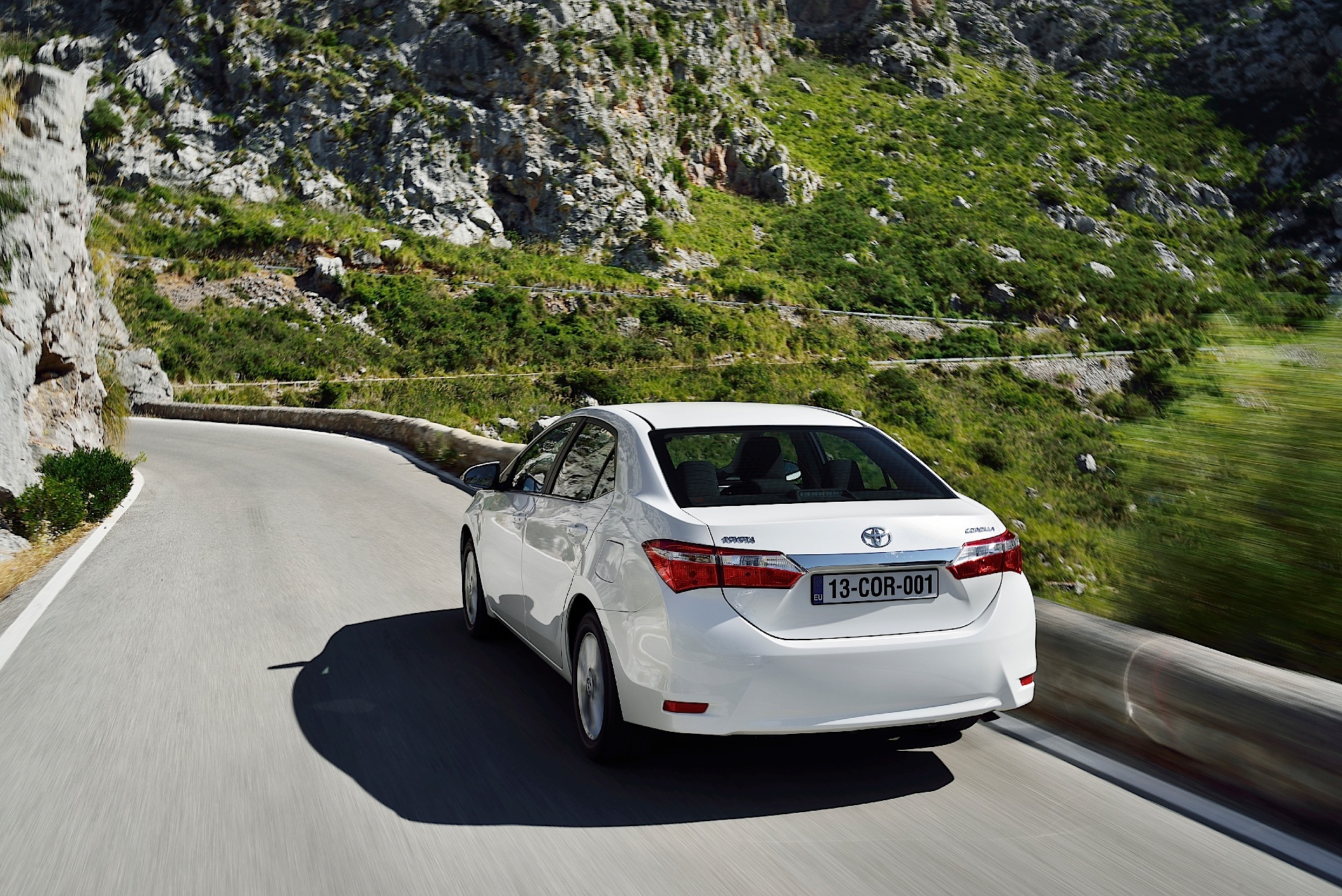 Toyota Corolla Sedan photo 60