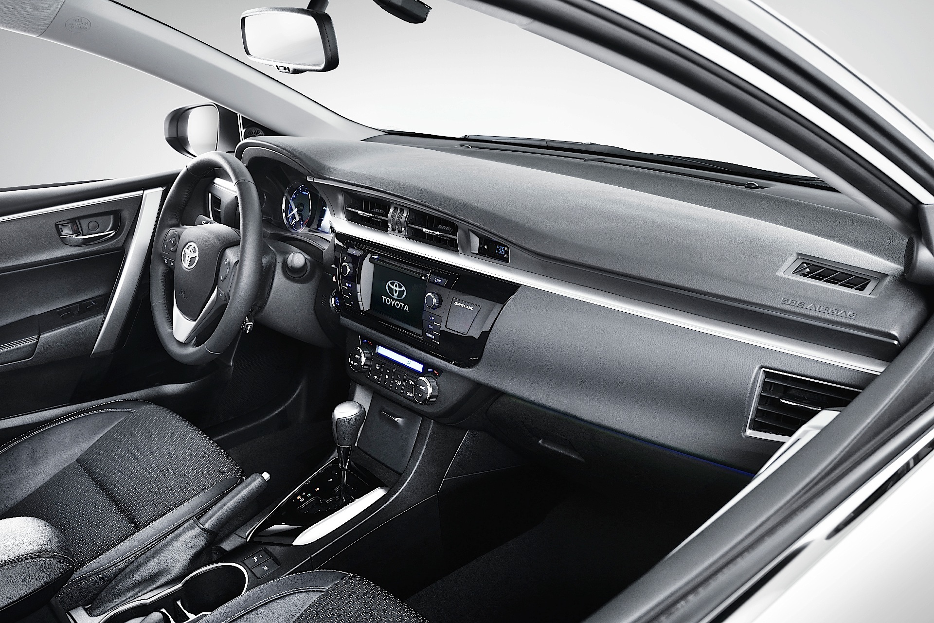 Toyota Corolla Sedan photo 92