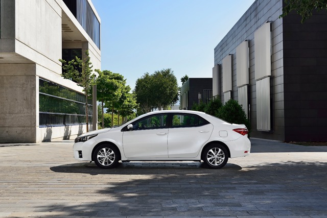 Toyota Corolla Sedan foto 69
