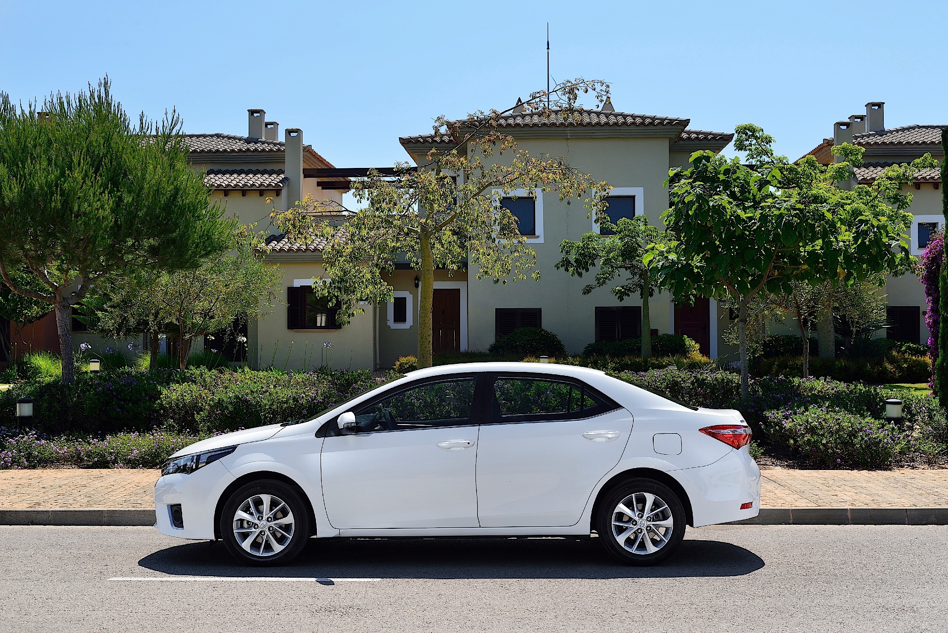 Toyota Corolla Sedan photo 77