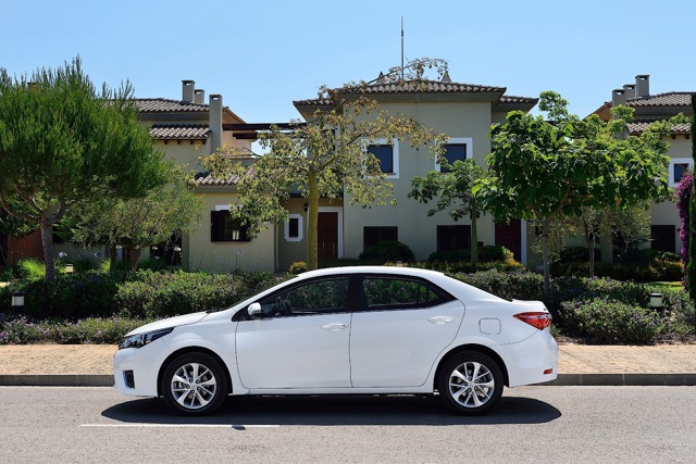 Toyota Corolla Sedan foto 77
