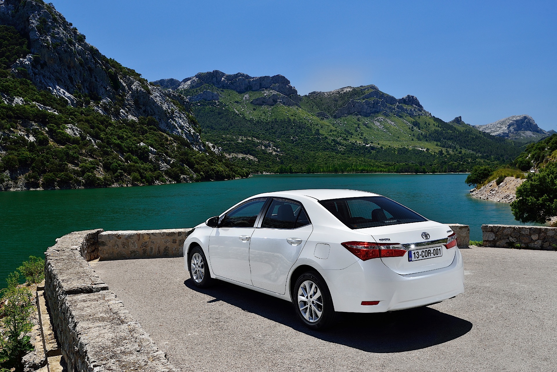 Toyota Corolla Sedan photo 80