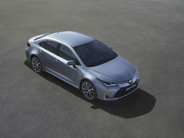 Toyota Corolla Sedan photo 1