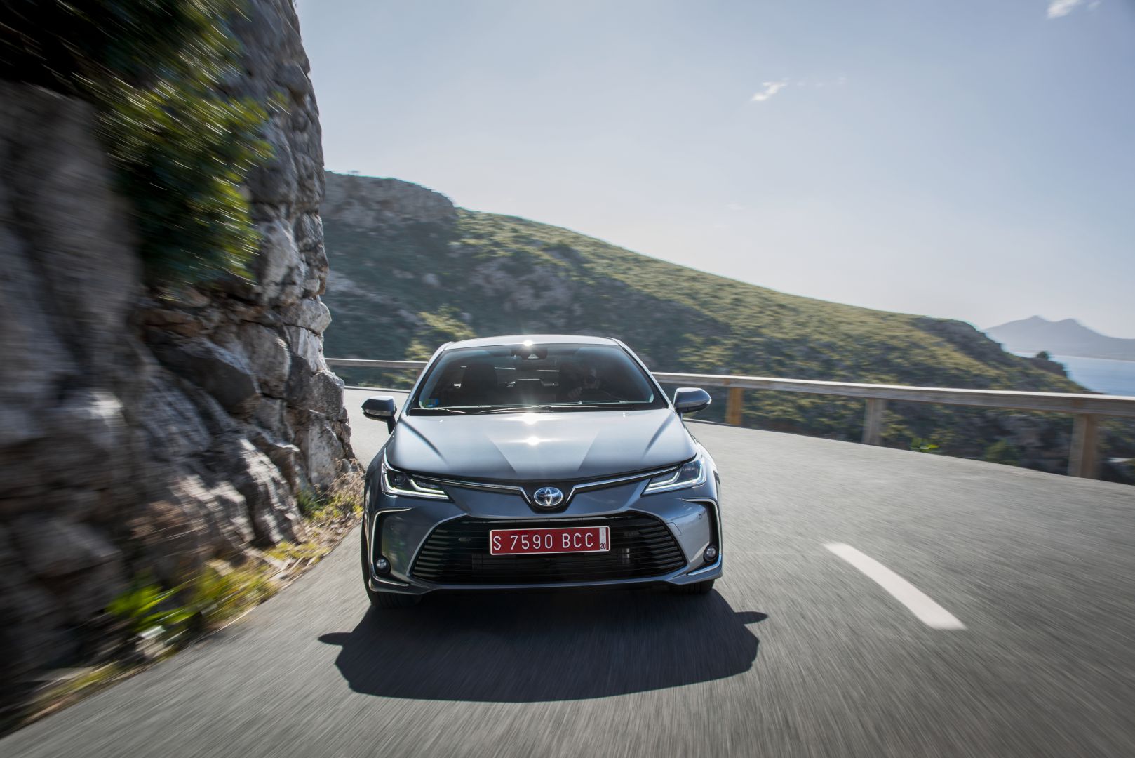 Toyota Corolla Sedan photo 24