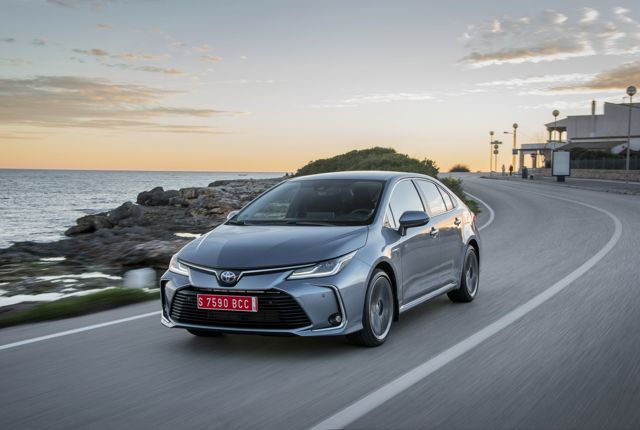 Toyota Corolla Sedan photo 31