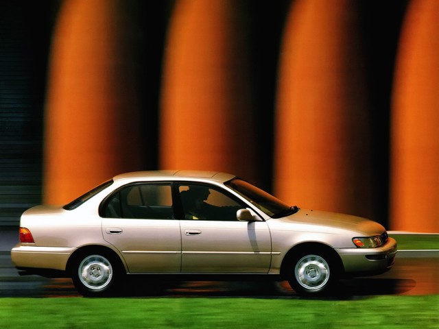 Toyota Corolla Sedan photo 17