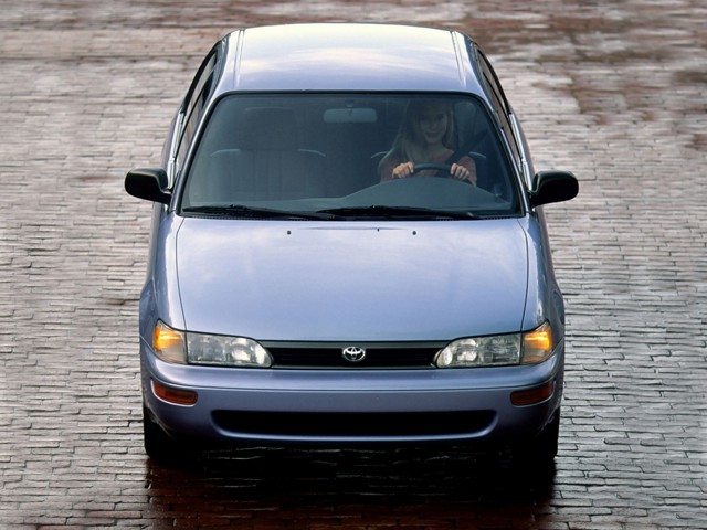 Toyota Corolla Sedan photo 19