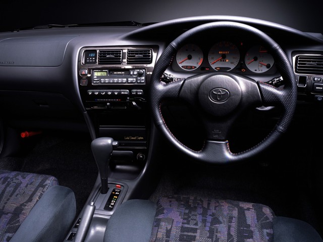 Toyota Corolla Sedan photo 36