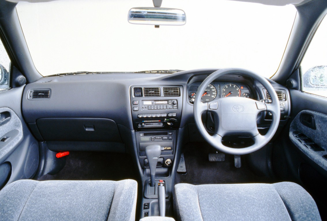Toyota Corolla Sedan photo 39