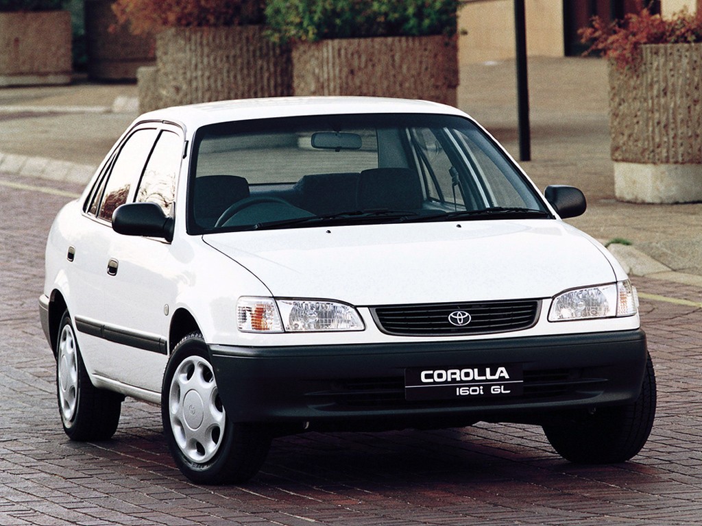 Toyota Corolla Sedan photo 5