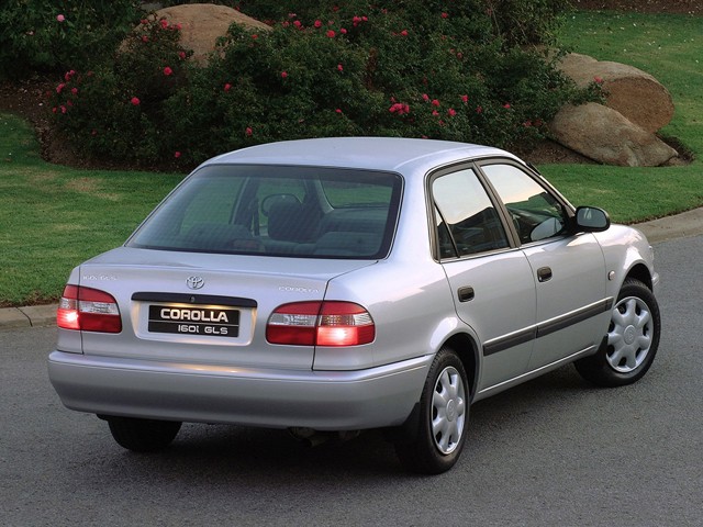 Toyota Corolla Sedan foto 7