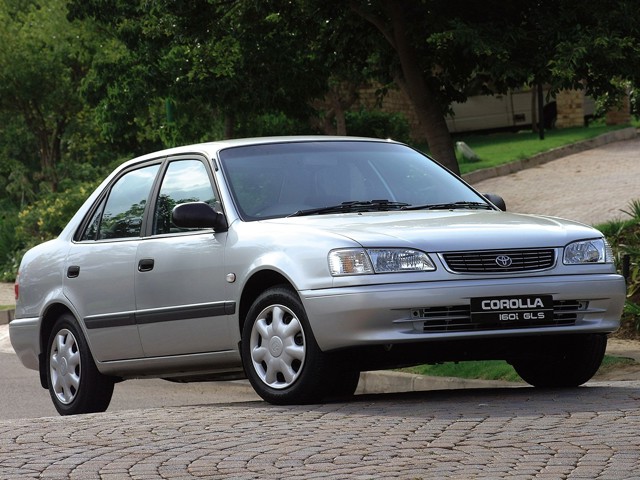 Toyota Corolla Sedan foto 9