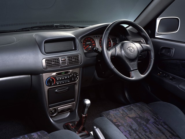 Toyota Corolla Sedan foto 33
