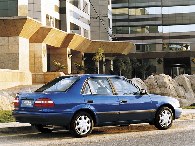 Toyota Corolla Sedan foto 23