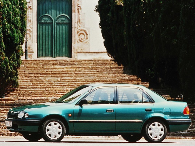 Toyota Corolla Sedan foto 27