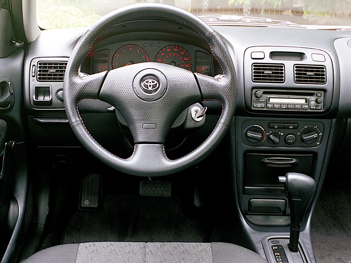 Toyota Corolla Sedan photo 28