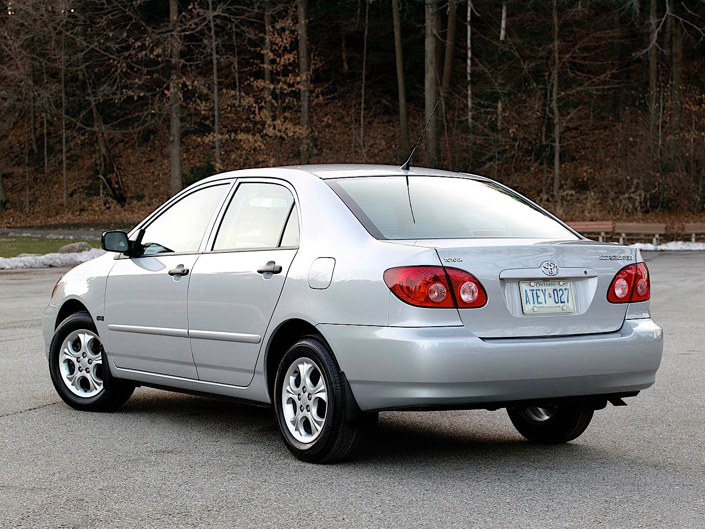 Toyota Corolla Sedan photo 14