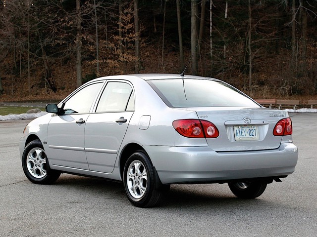 Toyota Corolla Sedan foto 14