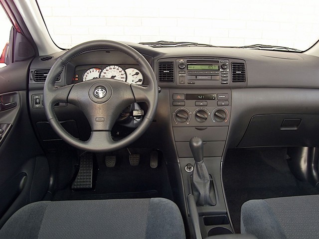 Toyota Corolla Sedan foto 39