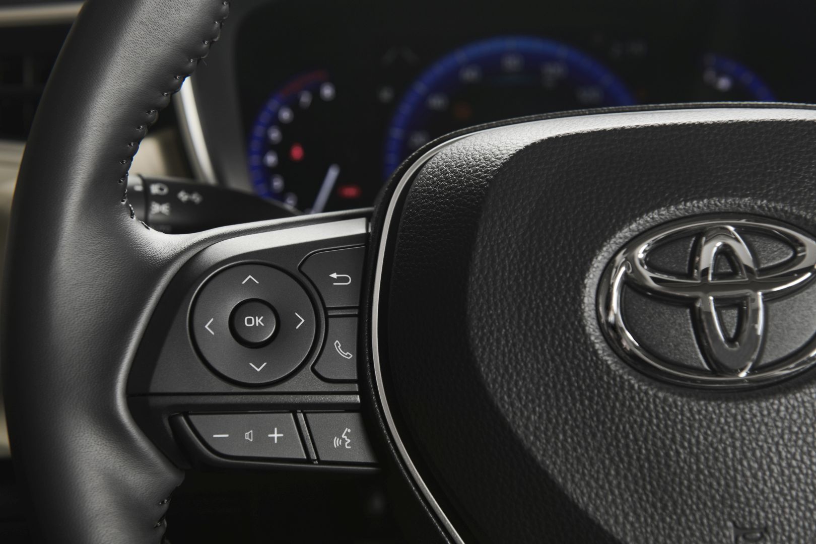 Toyota Corolla Sedan photo 17