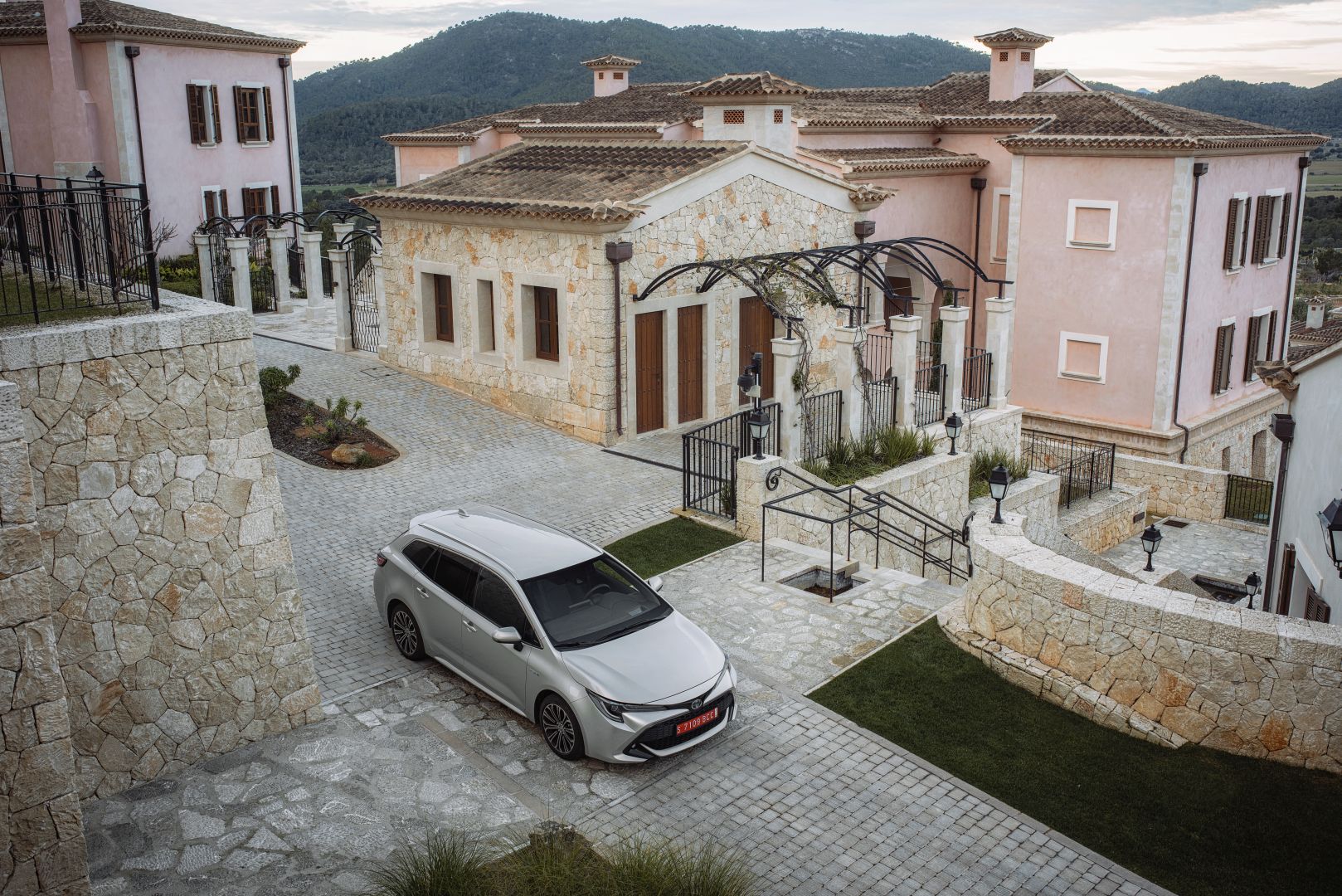 Toyota Corolla Touring photo 4